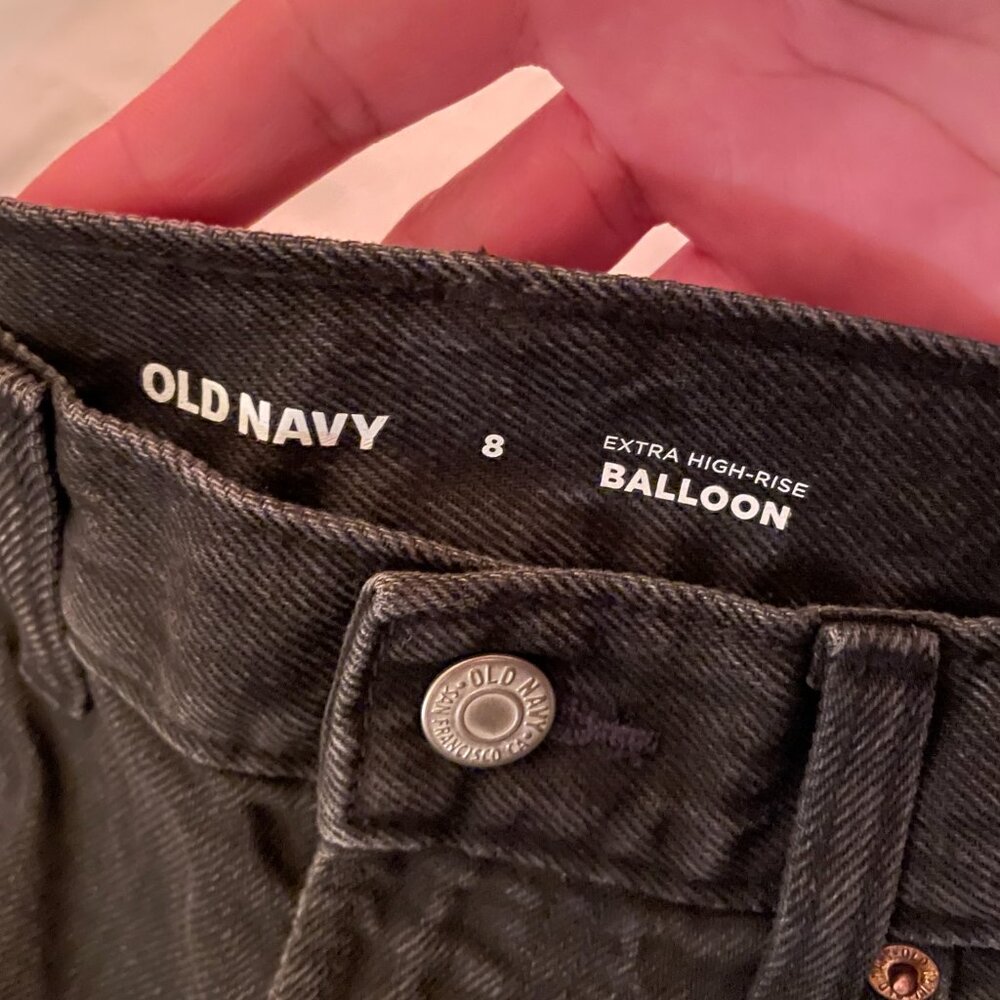 FIRM. NWT Old Navy Dark Wash Denim Jeans Extra High-Rise Balloon. Size 8 Women's - Picture 5 of 16